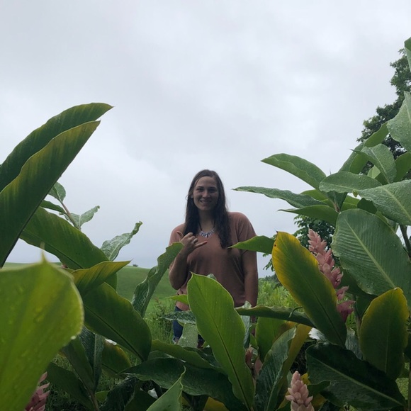 Meet your Posher, Leah - Picture 4 of 5